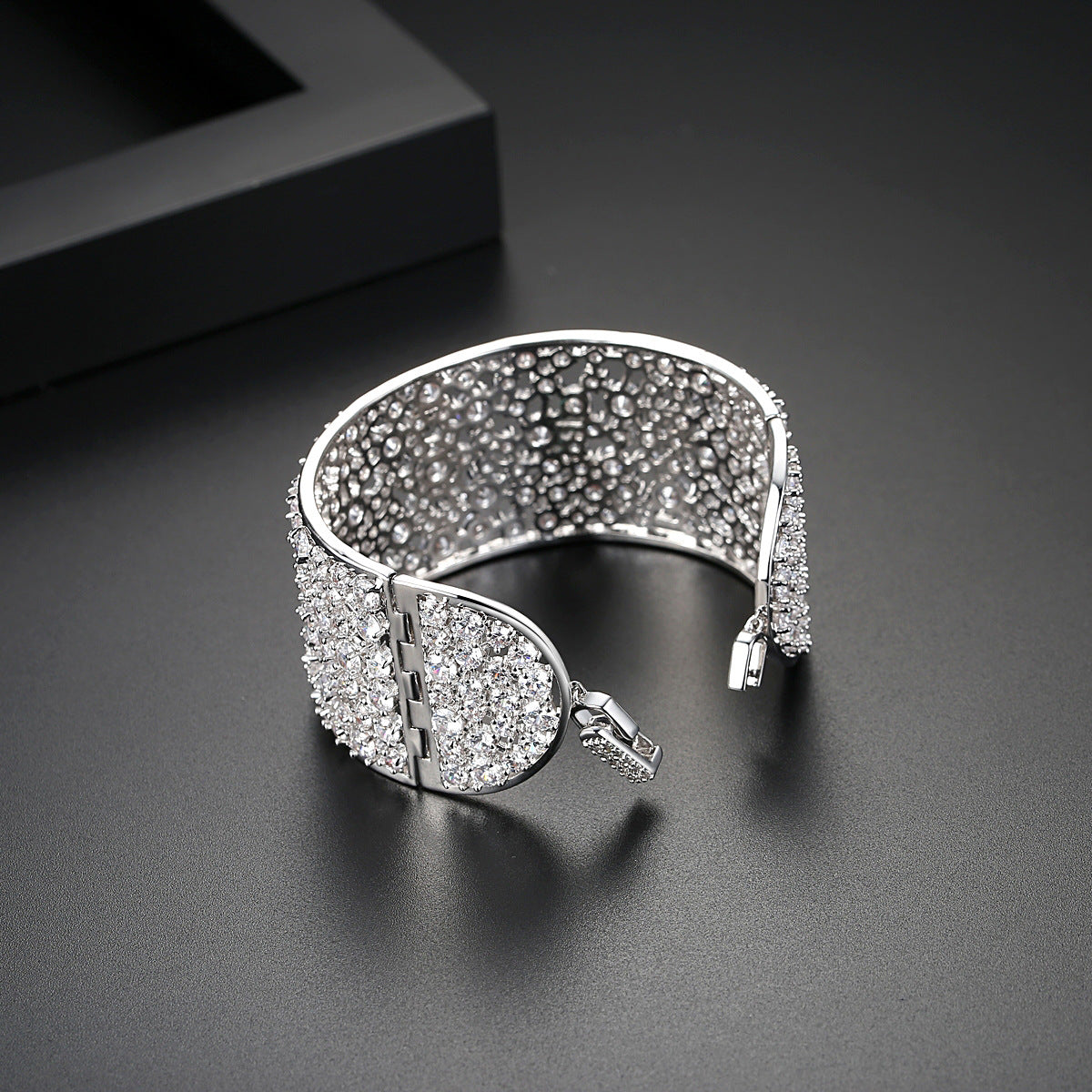 Diva Statement Bangle Bracelet - Jera Paris Jewelry