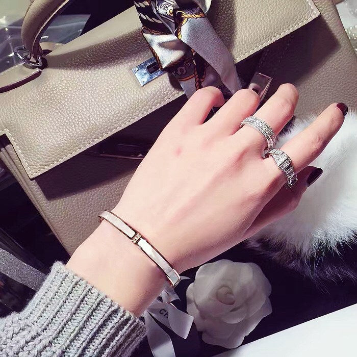 Lilian Pearl 18K Gold Plated Bangle - Jera Paris Jewelry