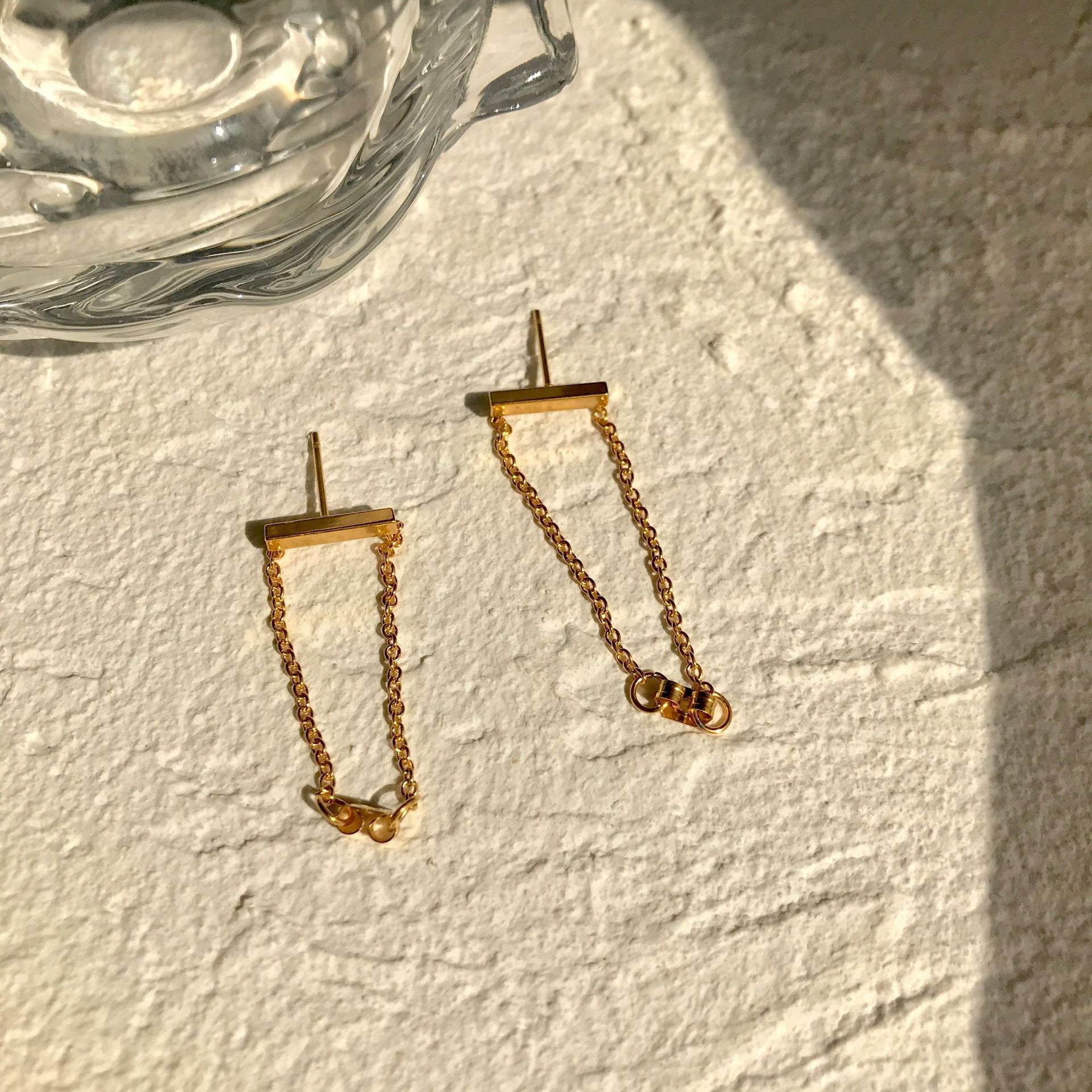 Minimalist 24K Gold Plated Earrings - Jera Paris Jewelry