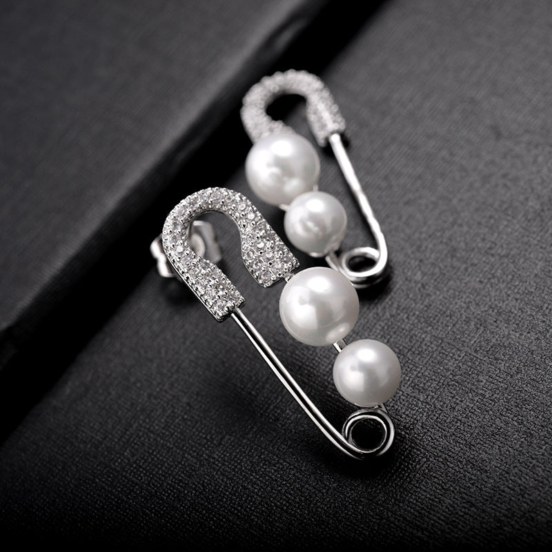 Chic Shell Pearl Pave Earrings - Jera Paris Jewelry